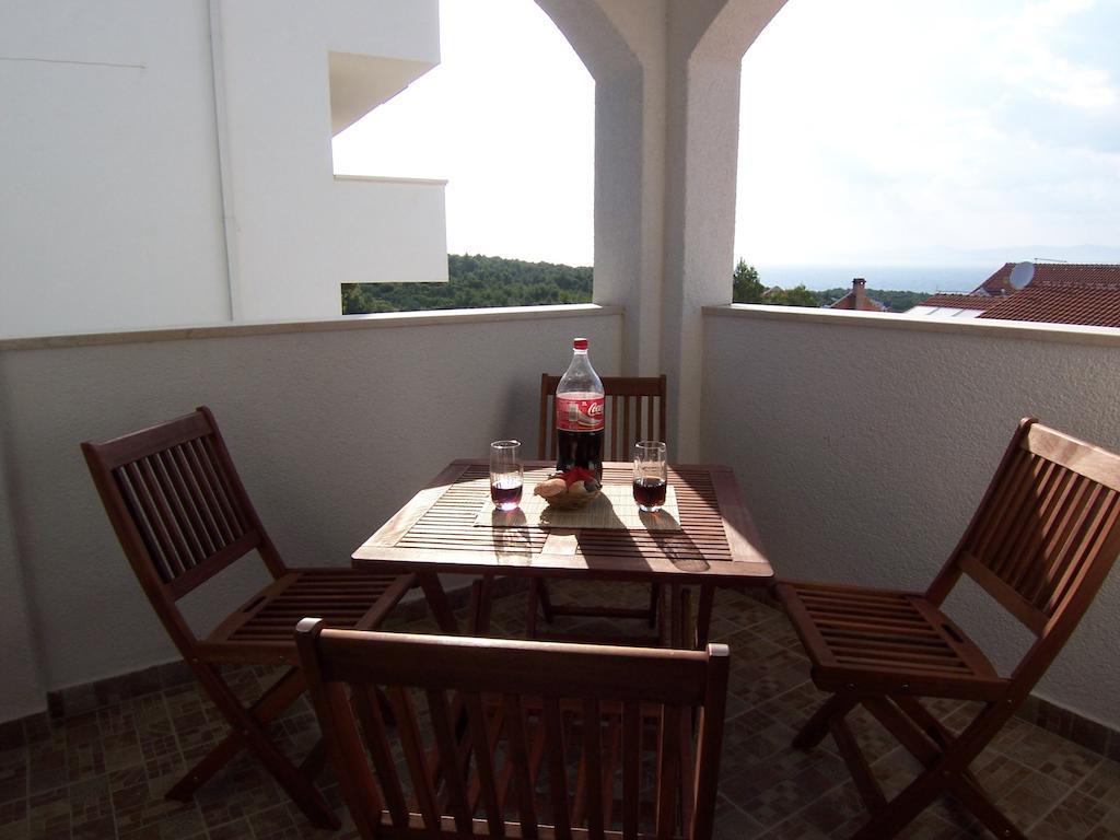 Apartments Croatia Brac Supetar Exterior foto